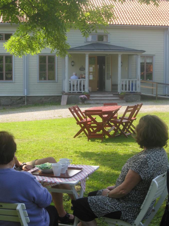 Bed and Breakfast Lugnet I Oslaettfors Евле Экстерьер фото