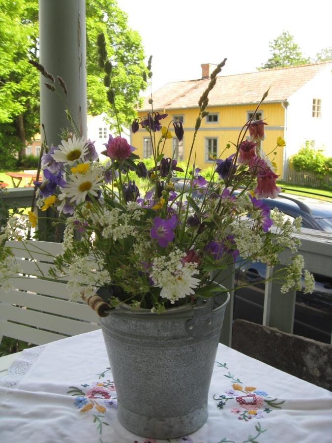 Bed and Breakfast Lugnet I Oslaettfors Евле Экстерьер фото